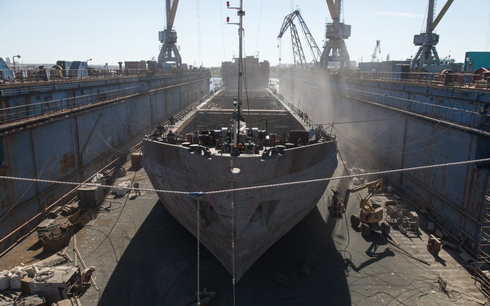 Marine & Shipping Marine & Shipping industry image